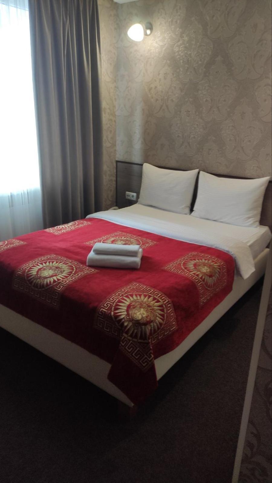 Шляпа Hotell Dnipro Exteriör bild