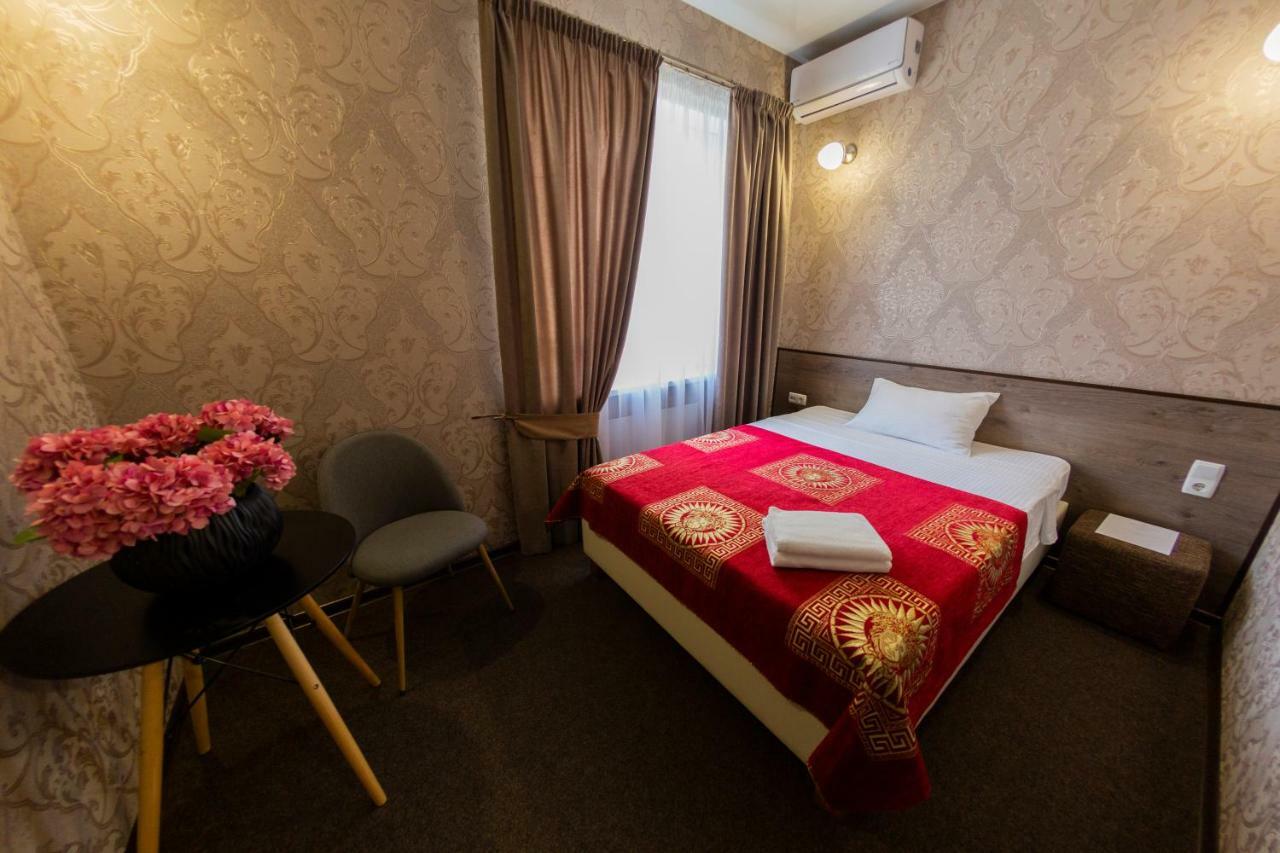 Шляпа Hotell Dnipro Exteriör bild